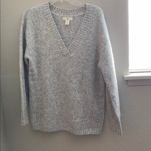 H&M Grey Long V neck sweater